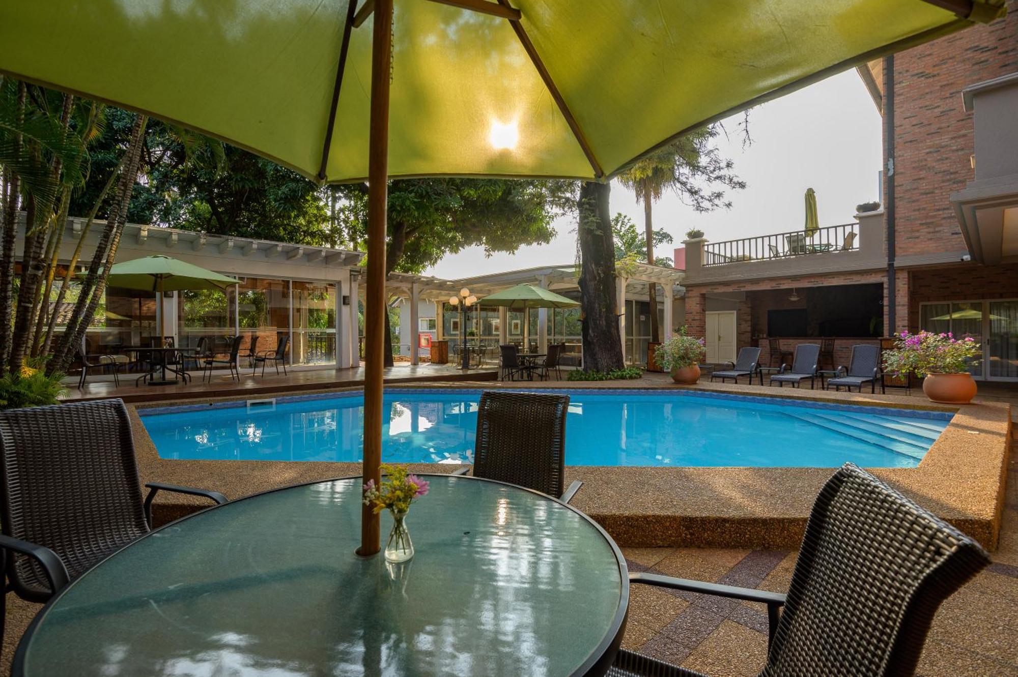 Hotel Villa Morra Suites Asuncion Ngoại thất bức ảnh